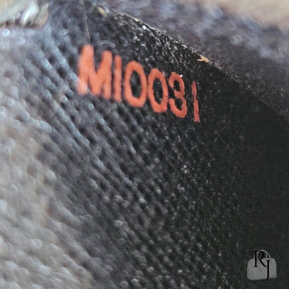 Louis Vuitton Epi Leather Bi-Fold Snap Wallet – EUC Black - Picture 8 of 16